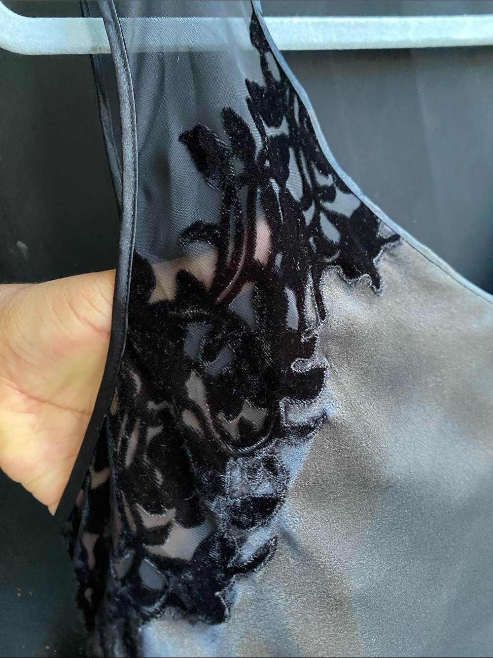 Oscar de la Renta Black Satin with Floral Lace Yoke - Picture 7 of 13